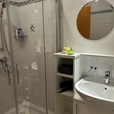 ゲストハウス Haus-eckberg 101 *